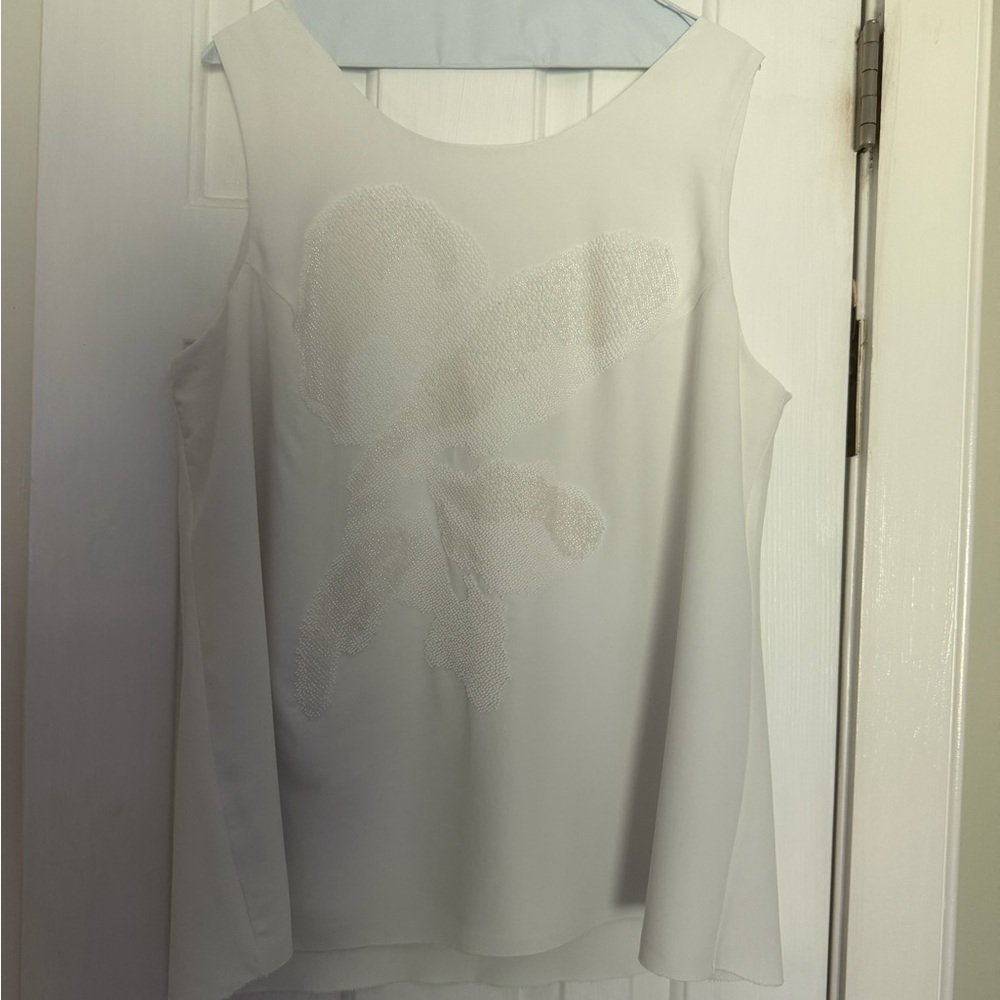 White House Black Market White Sleeveless Beaded Floral Camisole